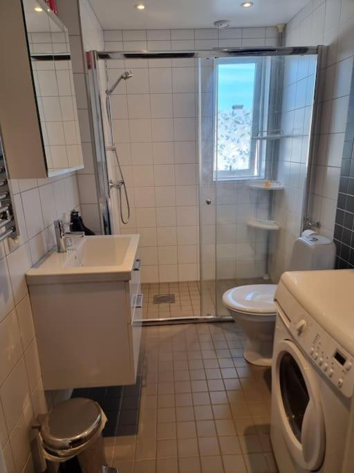 Trevlig Laegenhet Naera Stroemstad Centrum Exteriér fotografie
